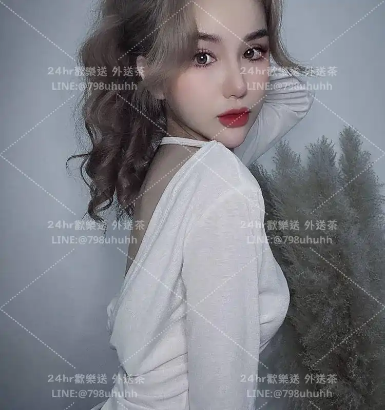 桃園打砲 Naomi